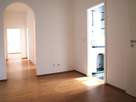 Mannella*Perfekter Stilmix in perfekter Lage* Moderne Jugendstil-Elemente mit viel Licht. - Photo 1