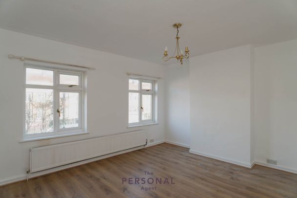 Stoneleigh Broadway, Epsom - Photo 1