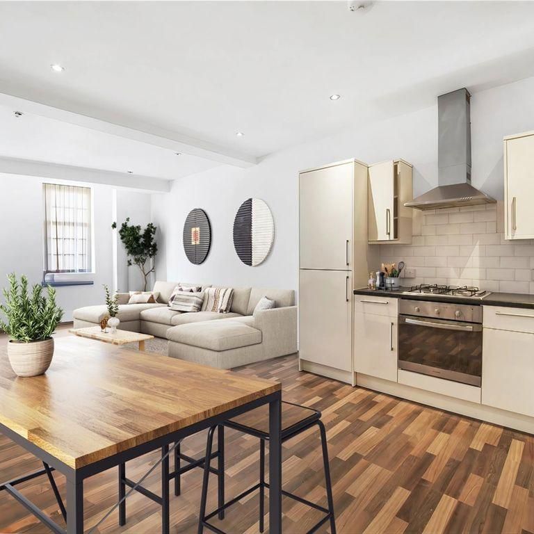 2 bedroom flat to rent - Photo 1