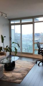 1 bed + den furnished condo on high floor - Photo 3