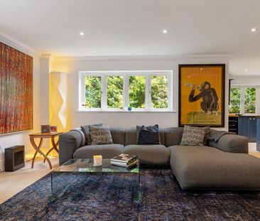 6 bedroom detached house to rent - Photo 2