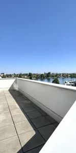 Penthouse mit Donaublick und 360 Grad Dachterrasse - direkt an der Alten Dona - Photo 1