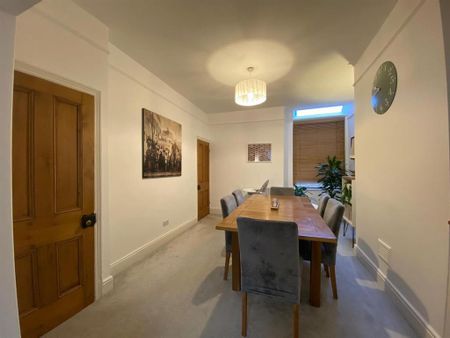 3 bedroom terraced house to rent - Photo 3