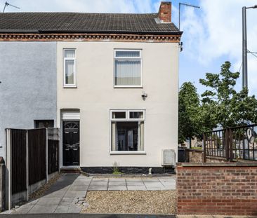 4 bed Semi-Detached House for Rent - Photo 2