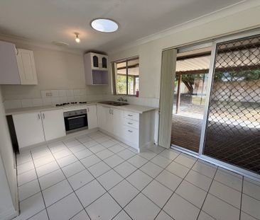 Spacious Backyard - Photo 5