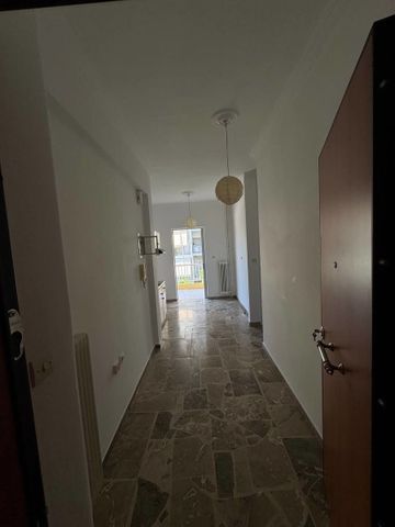 Studio/Γκαρσονιέρα για ενοικίαση Αγία Σοφία (Πάτρα) - Photo 4