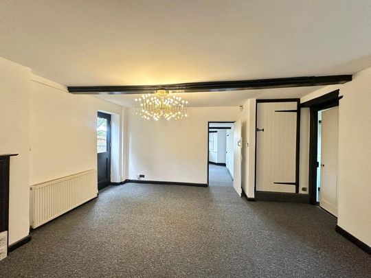 4 bedroom character property to rent - Photo 1