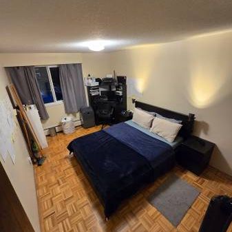 Large 1 Bedroom Marpole Apartment - March 1st - Photo 1