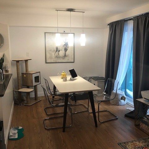 Superbe grand 3 1/2 style condo Ste-Foy Air Clim, Libre - Photo 1