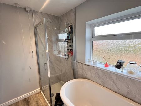 3 Bedroom House To Rent - Photo 2