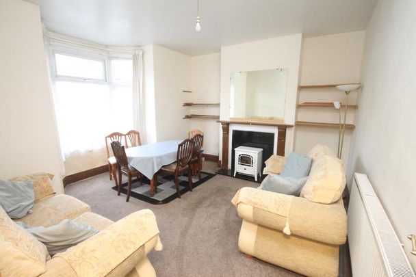 3 bedroom terraced house to rent - Photo 1