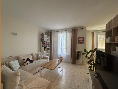 Location Appartement 4 pièces 70m² VALENCE 26000 - Photo 2