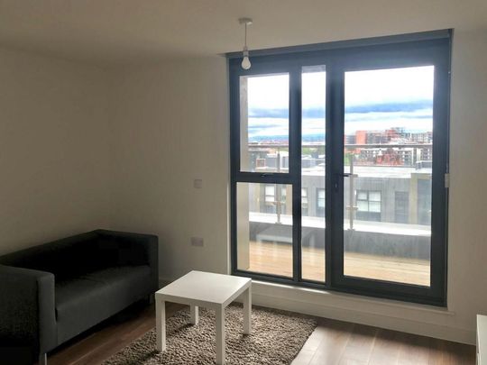 Studio to rent - Photo 1