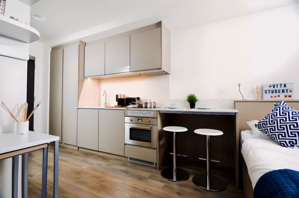 Classic Plus - Photo 1