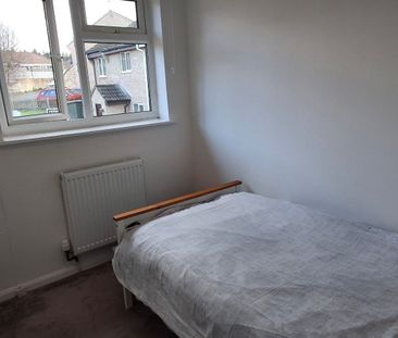 Barrington Road, Swindon, Watchfield - Photo 3