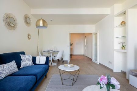 Travessera de Gràcia, Barcelona, Catalonia 08006 - Foto 2