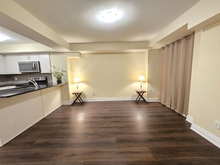 For Lease - 7 Applewood Lane Unit# 107, Toronto, Ontario - Photo 2