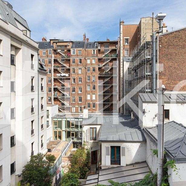 Appartement • Auteuil Nord - Photo 1