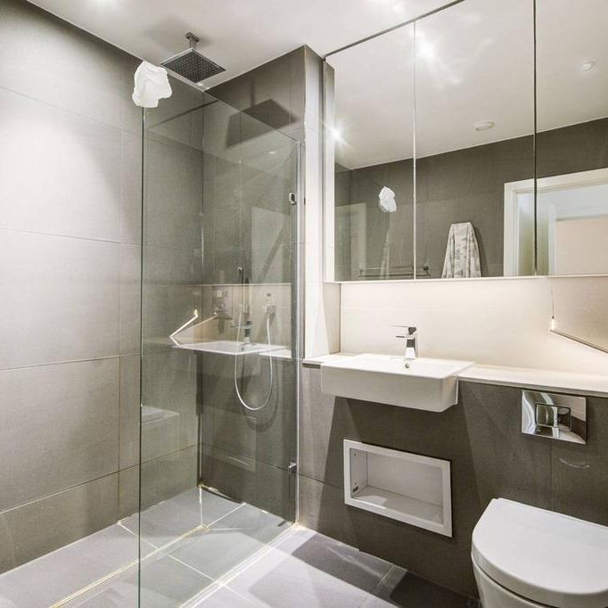 3 bedroom flat to rent - Photo 1