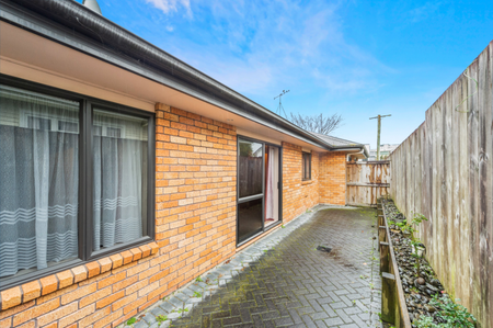 6B Jones Crescent, Melville — - Photo 5