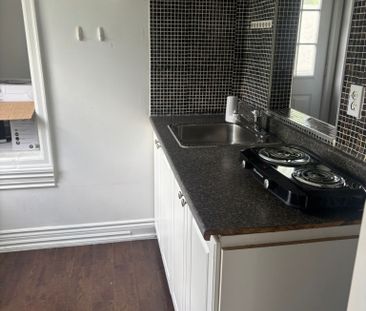 For Lease - 125 Steeles Avenue Unit# unit 2, Toronto, Ontario - Photo 3