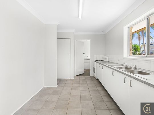 3-Bedroom Home in a Quiet, Family-Friendly Street - Photo 1