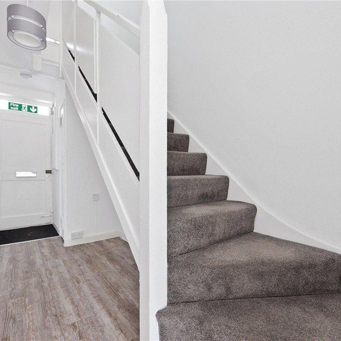4 bedroom maisonette to rent - Photo 1