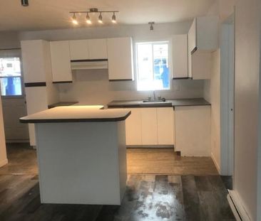 4 1/2 à louer à St-Jérome. $1225/mois - Photo 1