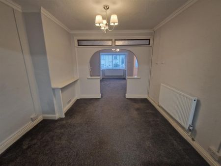 St. Margarets Avenue, Jersey Marine, SA10 6JH, Neath - Photo 3