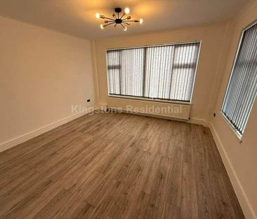 Cyncoed Crescent, Cyncoed, CF23 - Photo 2