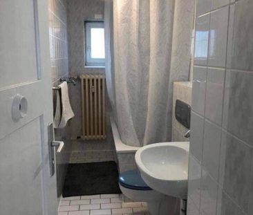 Möbliertes WG-Zimmer in einer 3-Zimmer-Wohnung in 13629 Berlin - Photo 1