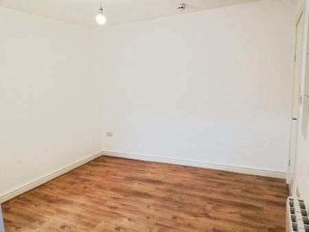 1 bedroom house to rent - Photo 2