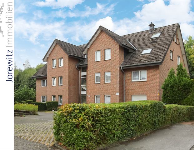 4 Zimmer-Wohnung im Dachgeschoss mit Spitzboden und Loggia in Bielefeld-Schildesche - Photo 1