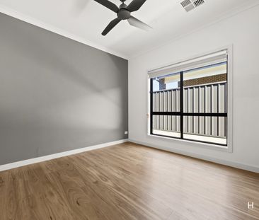 32 Grace Perry Street, Wright ACT 2611 - House For Rent | Domain - Photo 2