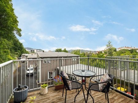 Fully furnished and modern apartment - Photo 2