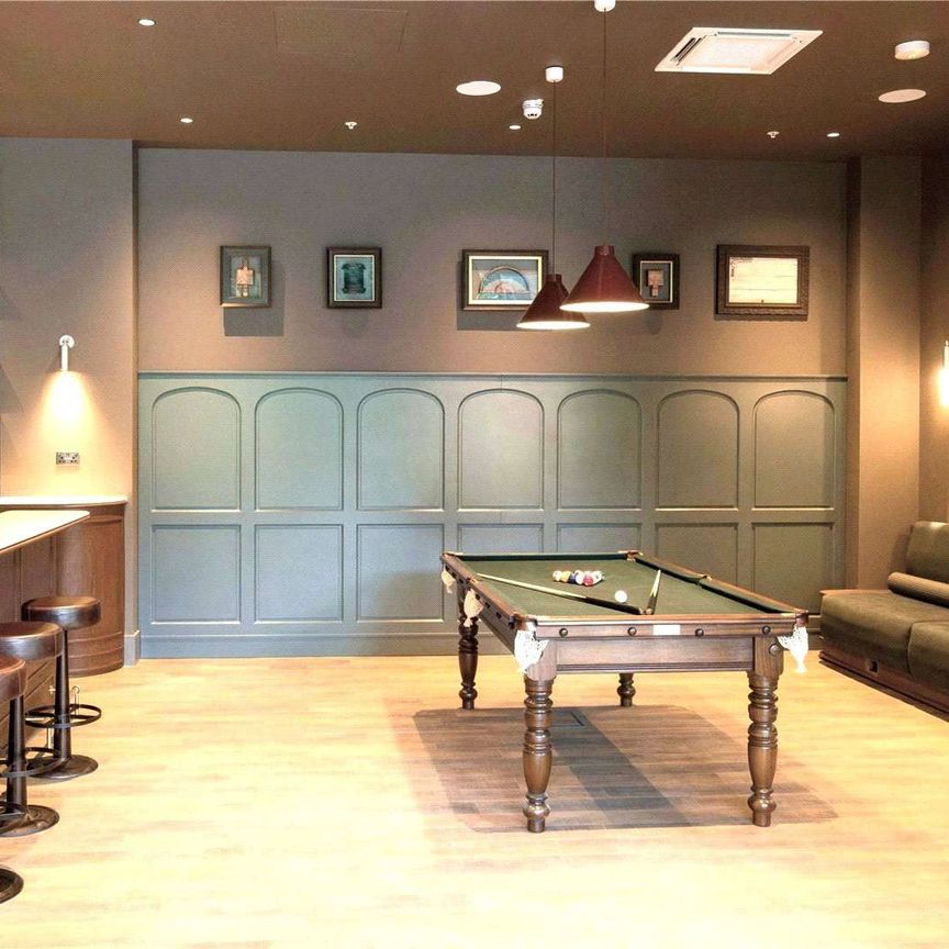 AVAILABLE NOW | BRAND NEW APARTMENTS | LUXURY AMENITIES | 3 WEEKS RENT FREE FOR 12 MONTH TENANCY | PET FRIENDLY | 24-HOUR CONCIERGE | VIEWING RECOMMENDED! - Photo 1