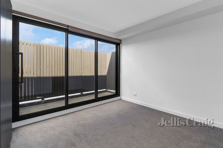 2/18 Becket Avenue, Bentleigh East - Photo 2