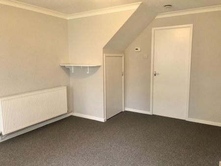 Okehampton Crescent, Nottingham, NG3 - Photo 5