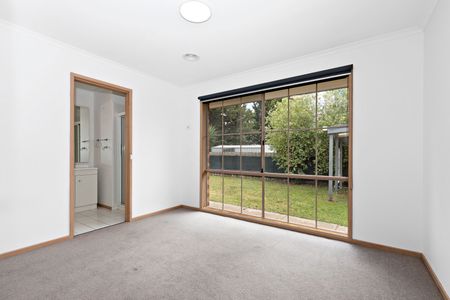 5 Dairy Close, Sydenham VIC 3037 - Photo 5