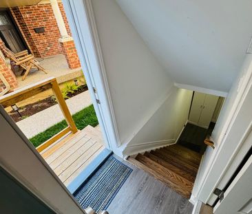 For Lease - 104 Northcliffe Crescent, Cambridge, Ontario - Photo 2