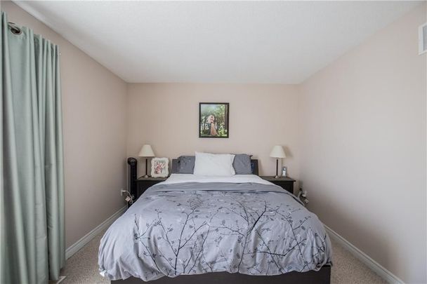 For Lease - 2308 Whistling Springs Crescent, Oakville, Ontario - Photo 1