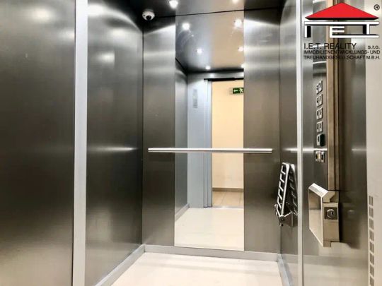 Pronájem bytu 3+kk s prostorným balkónem a parkováním (73,96 m - Photo 1