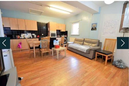 6 Bed - 3 Chiswick Street, Hyde Park, Leeds - LS6 1QE - Student - Photo 2