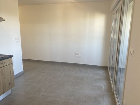 CASTELNAU LE LEZ - T1 - 25.18 M² - Photo 2
