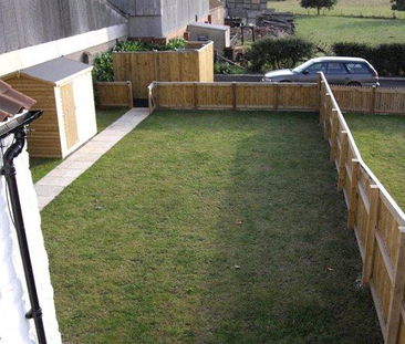 2 bedroom semi-detached house to rent - Photo 5