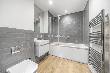 Tooting High Street, Tooting, London, SW17 - Photo 4