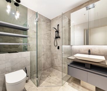 Beautifully Appointed North Facing Apartment in Quiet Location - Photo 4