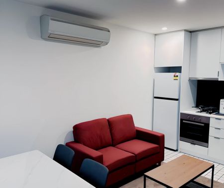 Master Bedroom*3301 - Photo 3