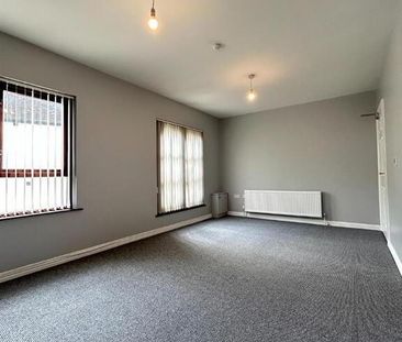 20a Church Street, Dromore, BT25 1AA - Photo 2