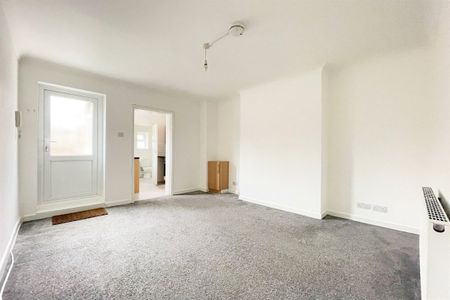 1 bed Flat Maidenburgh Street, Colchester, CO1 - Photo 4